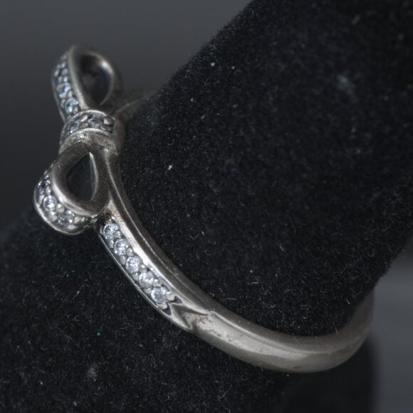 Pandora - Vintage Sterling Silver CZ Bow Ring - Size 6 - Picture 3 of 7